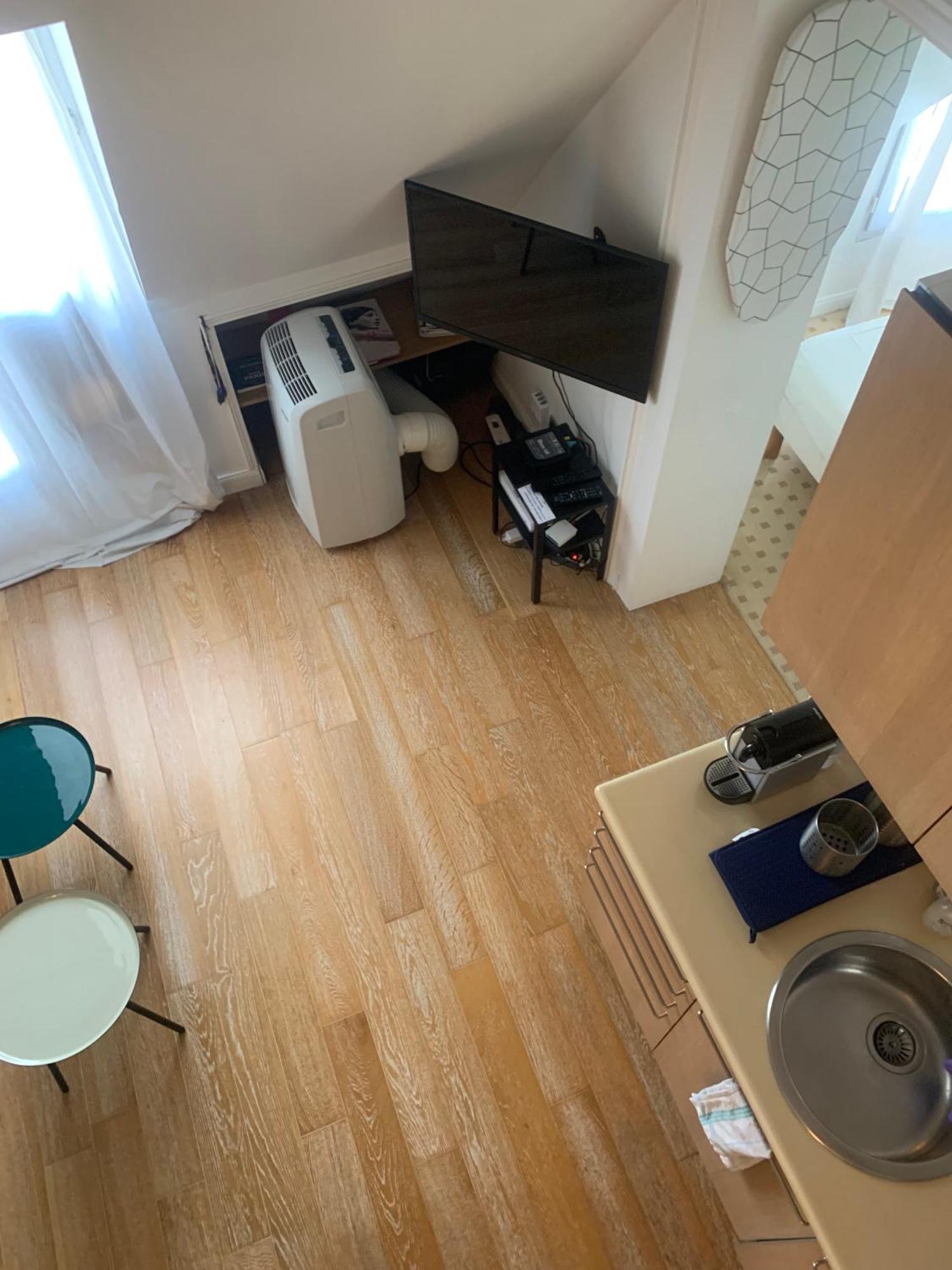 Confort Au Coeur De 8e, 5e Etage Avec Ascenseur Appartamento *