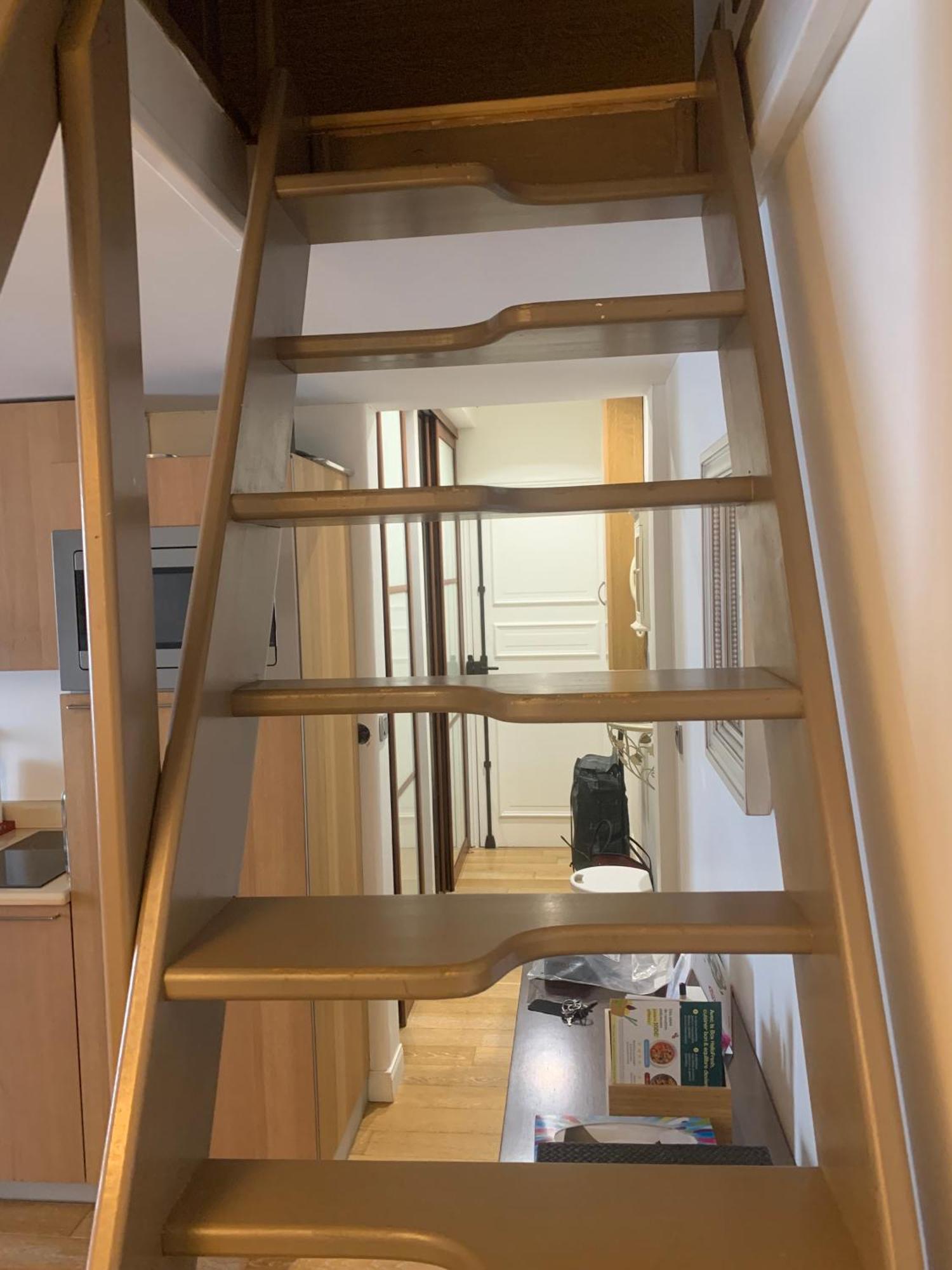 Confort Au Coeur De 8e, 5e Etage Avec Ascenseur * Parigi