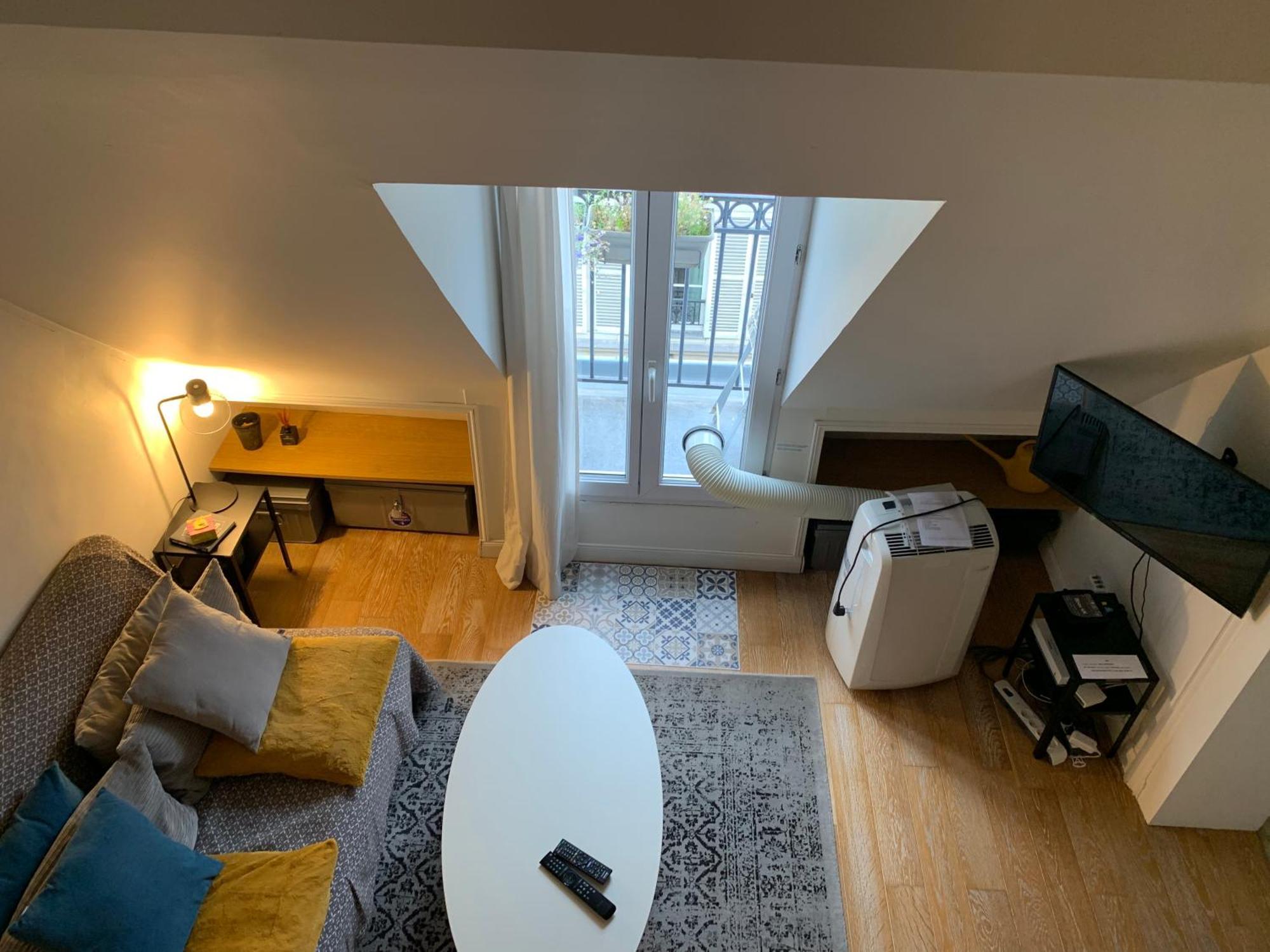 Confort Au Coeur De 8e, 5e Etage Avec Ascenseur * Parigi