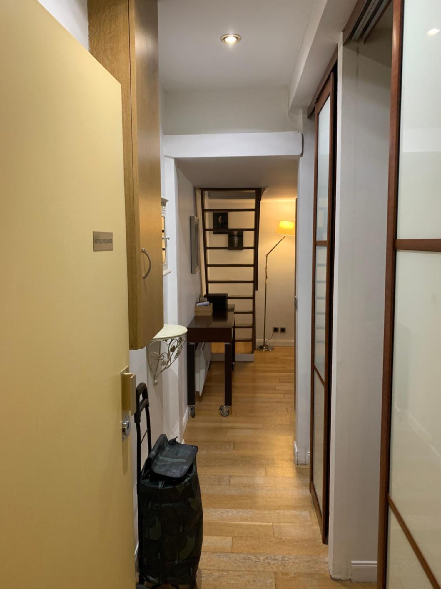 Confort Au Coeur De 8e, 5e Etage Avec Ascenseur Appartamento *
